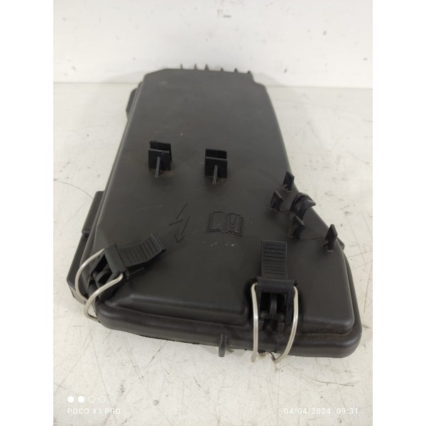 Tampa Caixa Fusiveis Mercedes C180 C200 08/2014 A2045400082