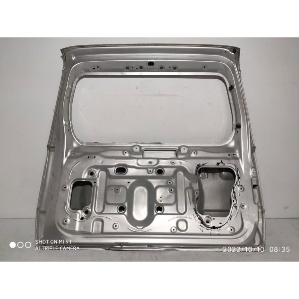 Tampa Traseira Suzuki Grand Vitara 2014 Detalhe Cinza