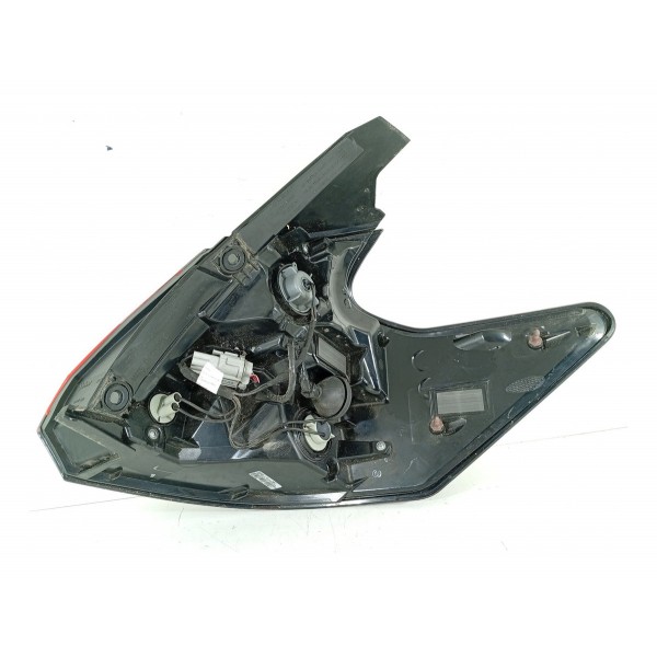 Lanterna Nissan Kicks Esquerda 2017/2024 265555r01a Esquerdo/motorista Vermelho