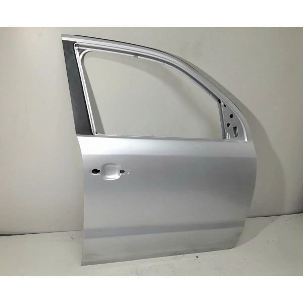 Porta Amarok V6 Dianteira Direita 2017/2023 Lisa Dianteira Direito Cinza