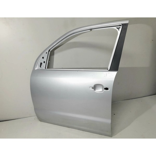 Porta Amarok V6 Dianteira Esquerda 2017/2023 Lisa Dianteira Esquerdo Cinza
