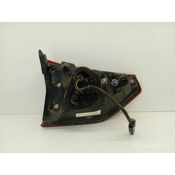 Lanterna Tracker Direita Tampa 2020/2025 Esquerdo/motorista Vermelho