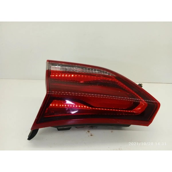 Lanterna Tracker Direita Tampa 2020/2025 Esquerdo/motorista Vermelho