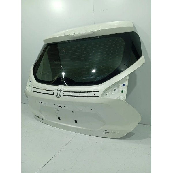 Tampa Traseira Vigia Nissan Kicks 2020/2024 Detalhe Branco