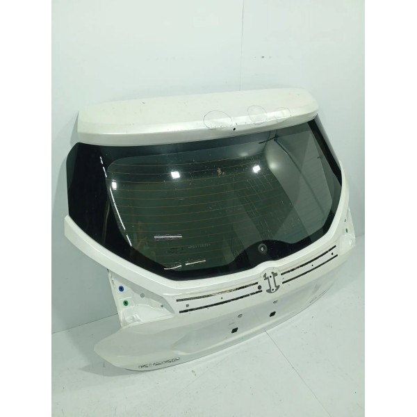 Tampa Traseira Vigia Nissan Kicks 2020/2024 Detalhe Branco