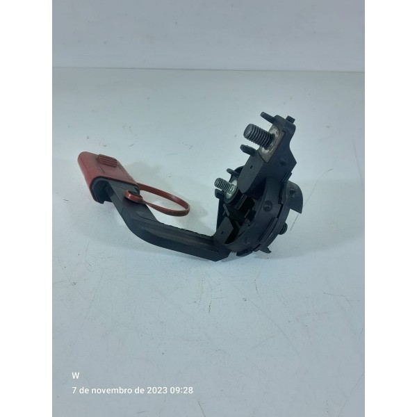 Suporte Positivo Bateria Bmw 118 120  2004/2011 61146925713