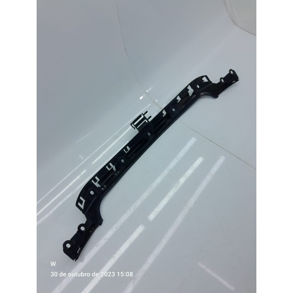 Suporte Central Parachoque Bmw 118 120 130 Traseir 2004/2011