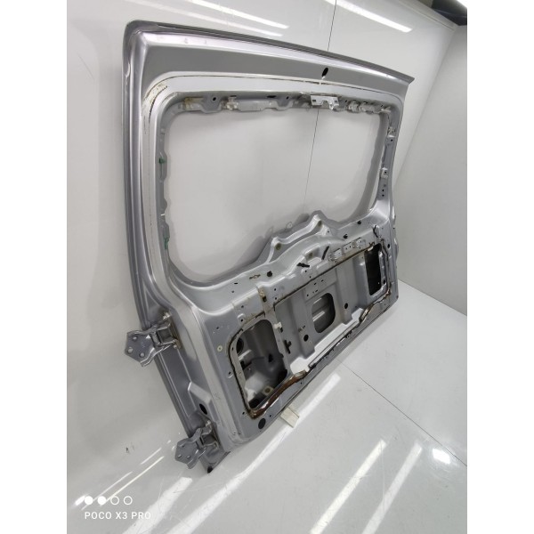 Tampa Traseira Pajero Full 2007 2010 2012 2014 2015 Detalhe