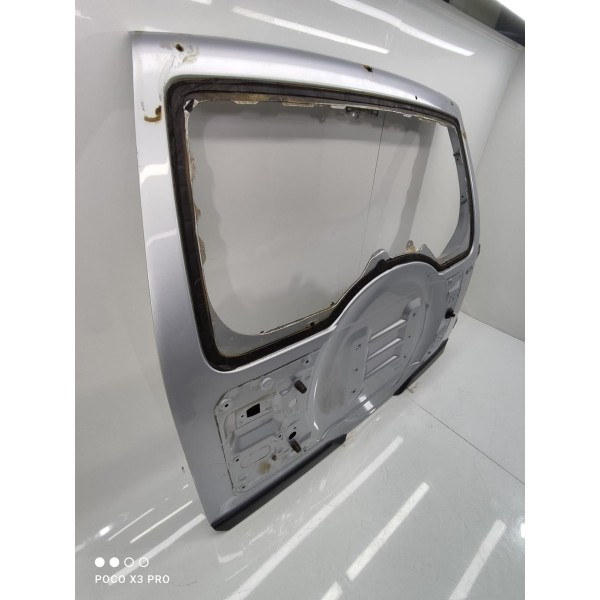 Tampa Traseira Pajero Full 2007 2010 2012 2014 2015 Detalhe