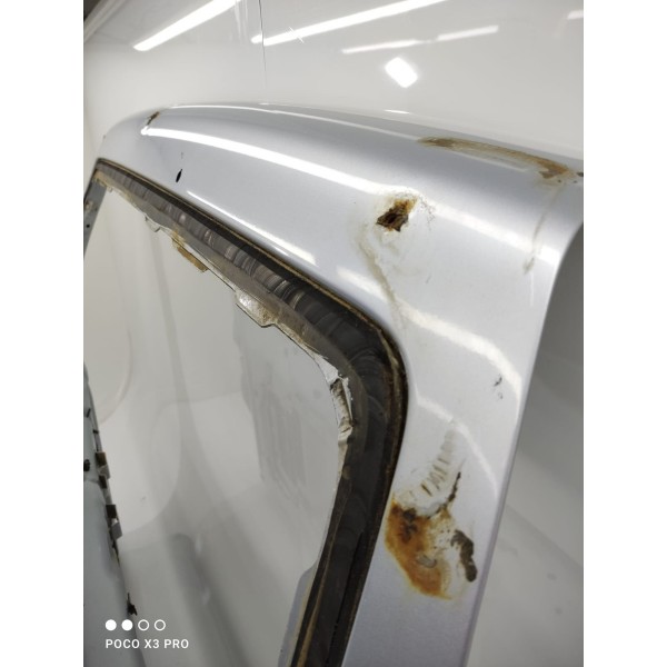 Tampa Traseira Pajero Full 2007 2010 2012 2014 2015 Detalhe