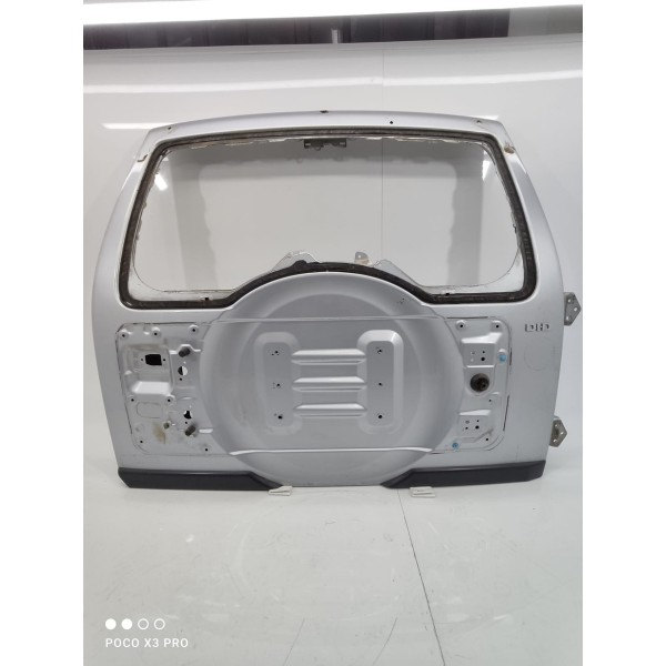 Tampa Traseira Pajero Full 2007 2010 2012 2014 2015 Detalhe