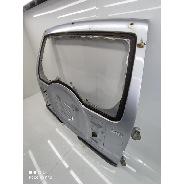 Tampa Traseira Pajero Full 2007 2010 2012 2014 2015 Detalhe