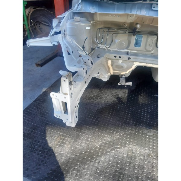 Longarina Caixa Roda Nissan Kicks Direita 2022 2023 Orig