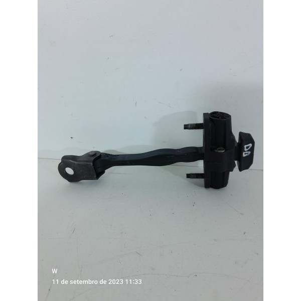 Limitador Porta Tracker 2021 A 2023 Dianteira /32104