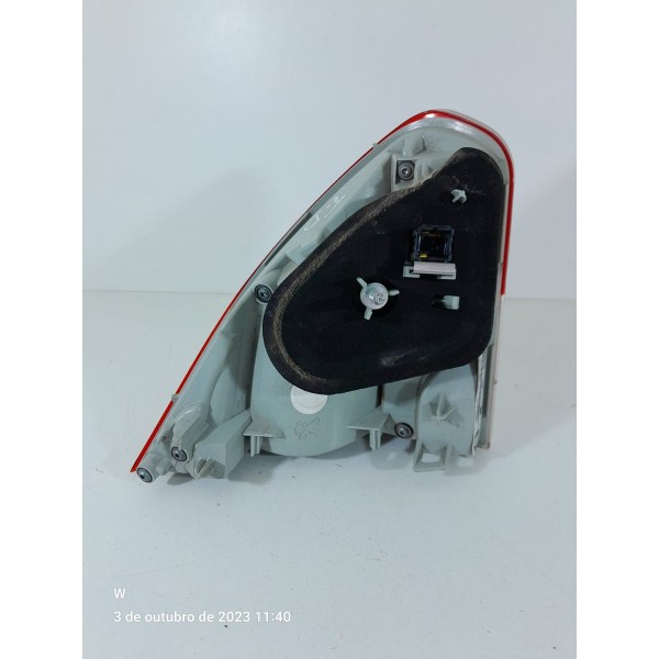 Lanterna Tampa Traseira Peugeot 2008 Dire 2018/24 9808127580