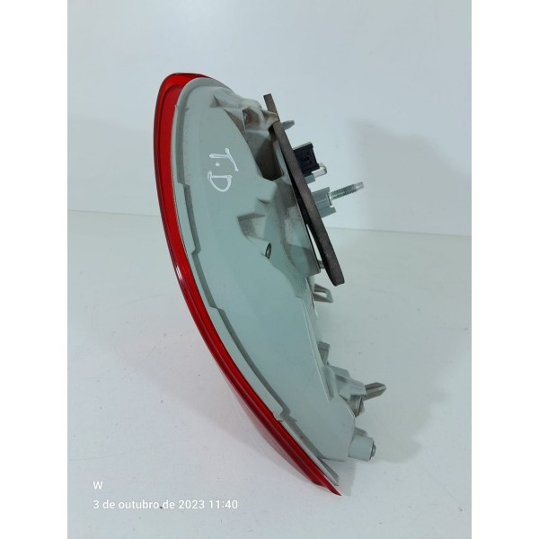 Lanterna Tampa Traseira Peugeot 2008 Dire 2018/24 9808127580