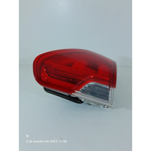 Lanterna Tampa Traseira Peugeot 2008 Dire 2018/24 9808127580