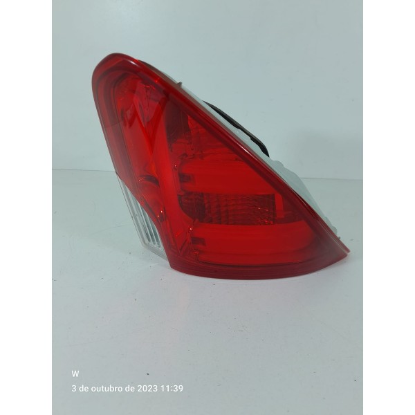 Lanterna Tampa Traseira Peugeot 2008 Dire 2018/24 9808127580