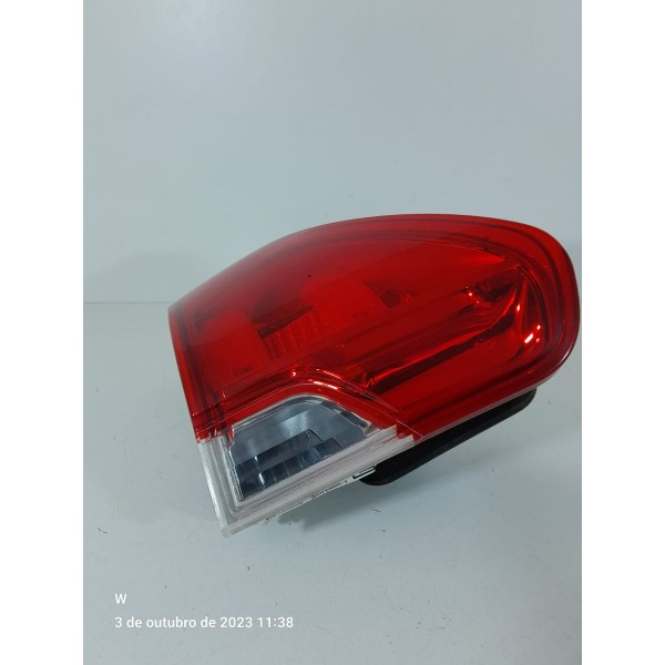 Lanterna Tampa Traseir Peugeot 2008 Esq 2018/2024 9808127680