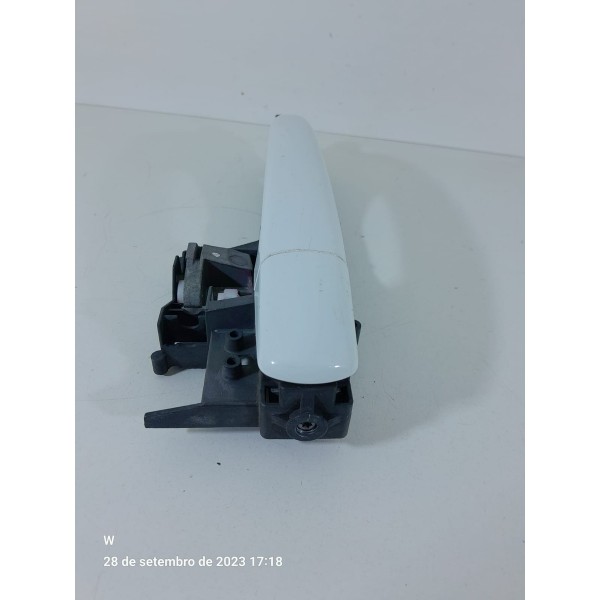 Macaneta Externa Peugeot 2008 Dianteira Dir 2016/2023 /32964