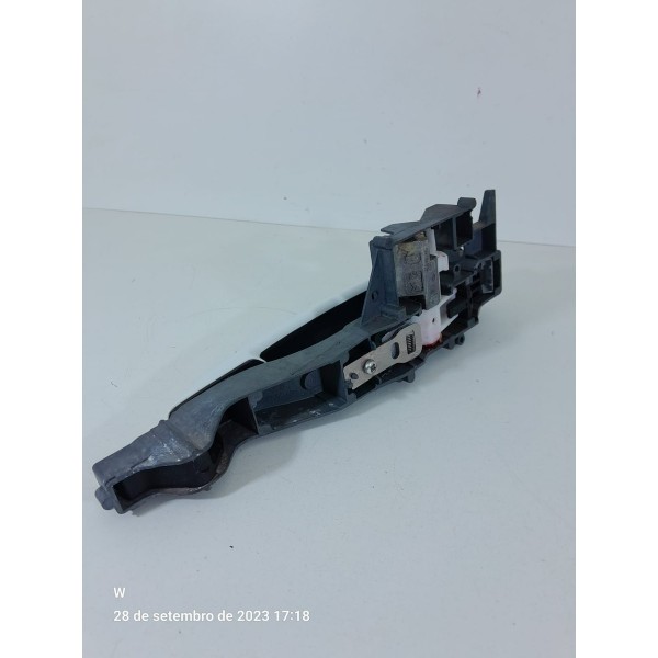 Macaneta Externa Peugeot 2008 Dianteira Dir 2016/2023 /32964