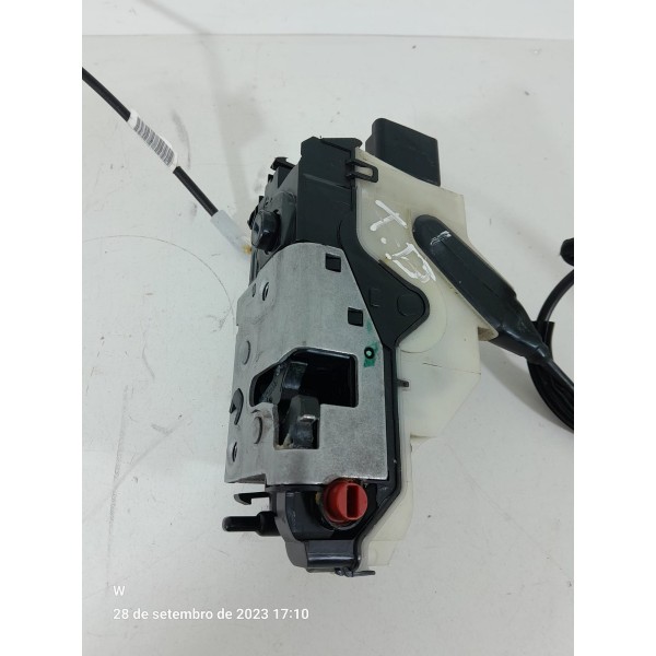 Fechadura Porta Peugeot 2008 Traseira Dir 2016 A 2024 /32963