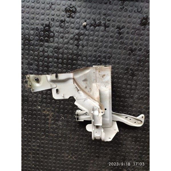 Longarina Caixa Roda Peugeot 2008 Esquerda 2018/2024/32475
