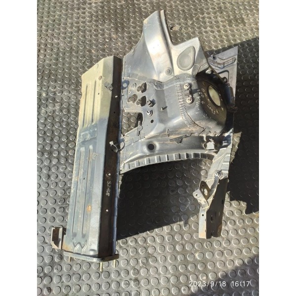 Longarina Caixa Roda Bmw 118 120 130 Esq 2004 A 2010 /32468