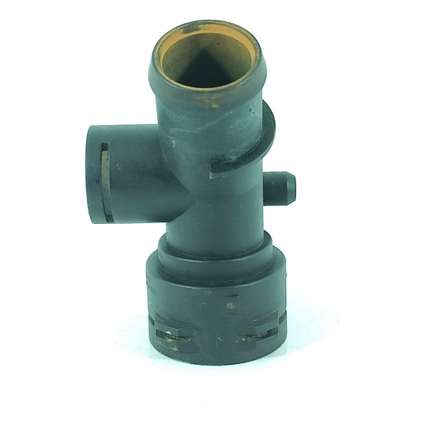 Flange Engate Rapido Radiador Audi Q5 A5 2010/16 8k0122293ae
