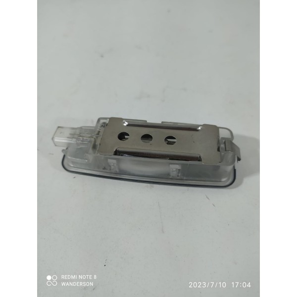 Luz Cortesia Quebra Sol Teto Audi Tt 2004 8l0947105a /30658