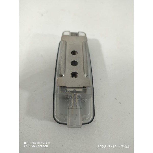 Luz Cortesia Quebra Sol Teto Audi Tt 2004 8l0947105a /30658
