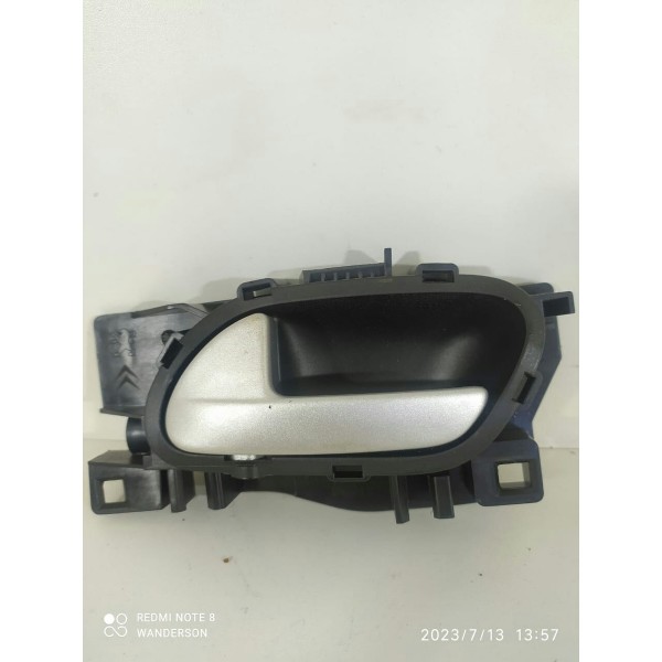 Maçaneta Interna Esquerda Peugeot 2008 2024 Original