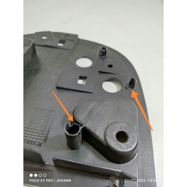 Suporte Caixa Fusivel Audi Tt Mk1 1998/2005 Det 8n0858387