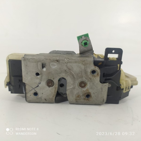Fechadura Edge Traseira Dir 2009 2010 2011/2014 986963